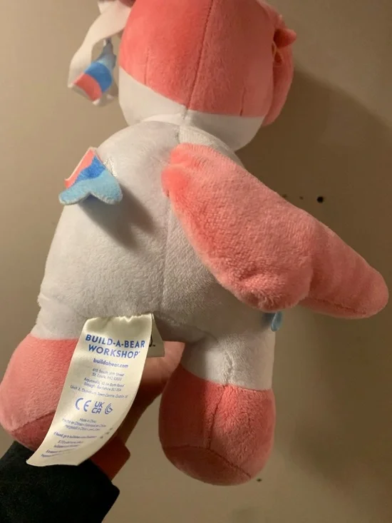 Sylveon pokemon build a bear - Picture 3 of 6